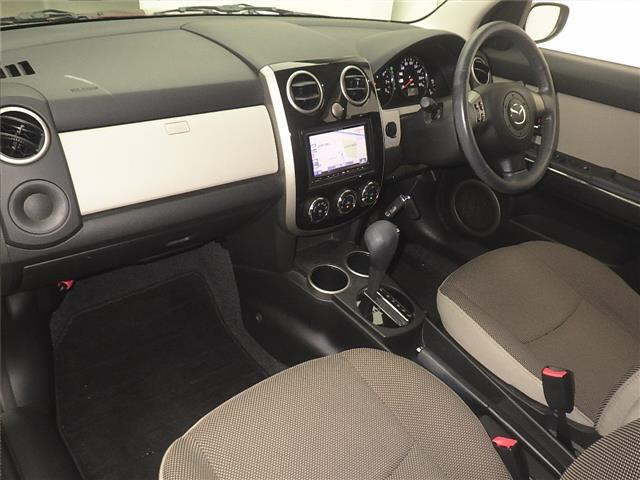 MAZDA VERISA 2011