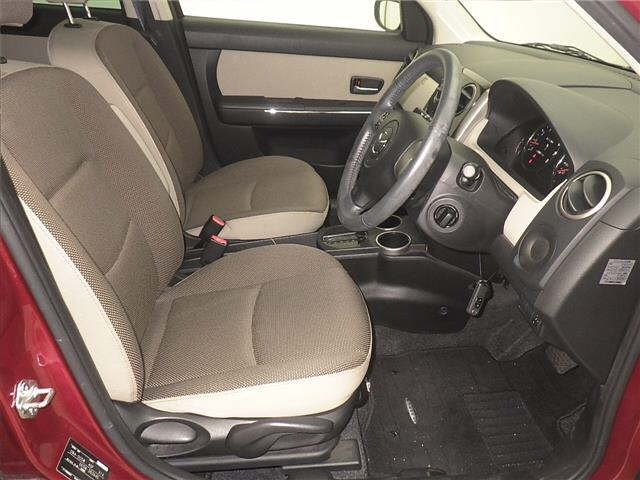 MAZDA VERISA 2011