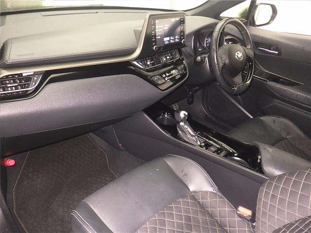 TOYOTA C-HR 2023