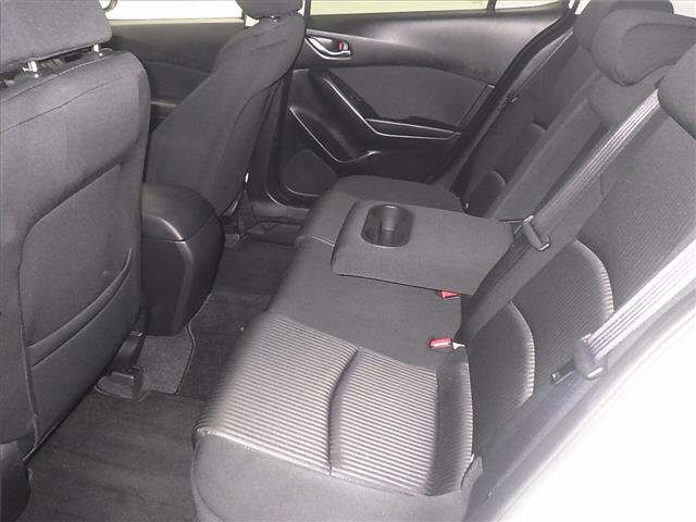 MAZDA AXELA 2016