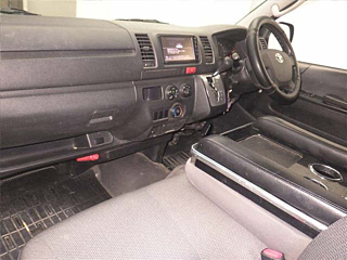 TOYOTA HIACE VAN 2014
