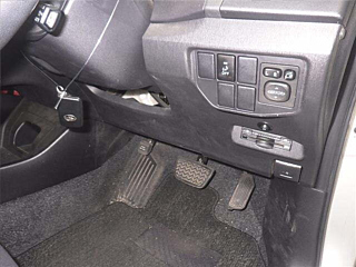 TOYOTA PRIUS 2012