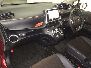 TOYOTA SIENTA 2019