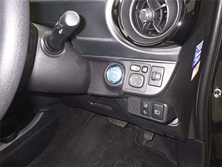 TOYOTA AQUA 2021