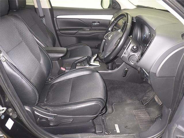 MITSUBISHI OUTLANDER PHEV 2014