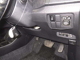 TOYOTA PRIUS 2012