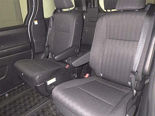TOYOTA VOXY 2022