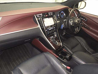 TOYOTA HARRIER 2015
