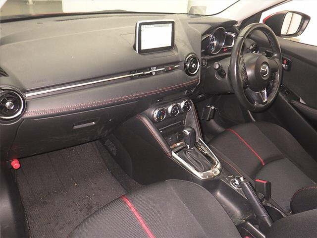 MAZDA DEMIO 2016