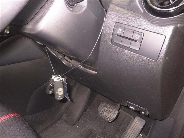 MAZDA DEMIO 2016