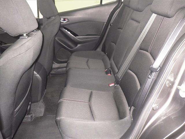 MAZDA AXELA 2016