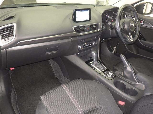 MAZDA AXELA 2016