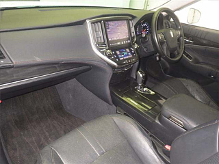 TOYOTA CROWN 2013