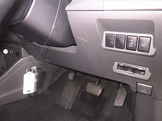 TOYOTA PRIUS ALPHA 2012