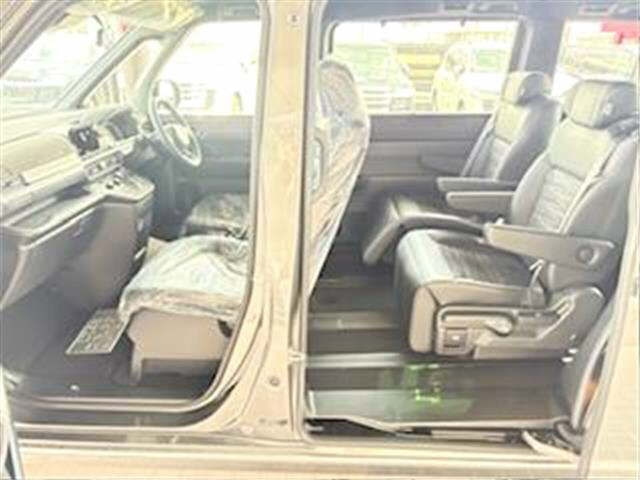 HONDA STEP WAGON 2025