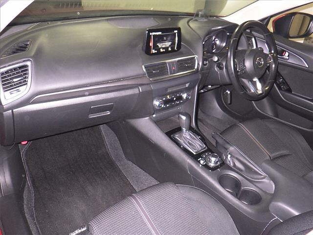 MAZDA AXELA 2016