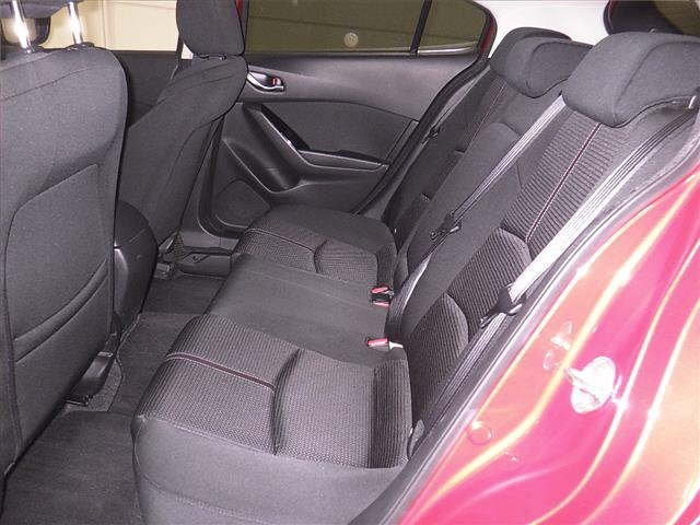 MAZDA AXELA 2016