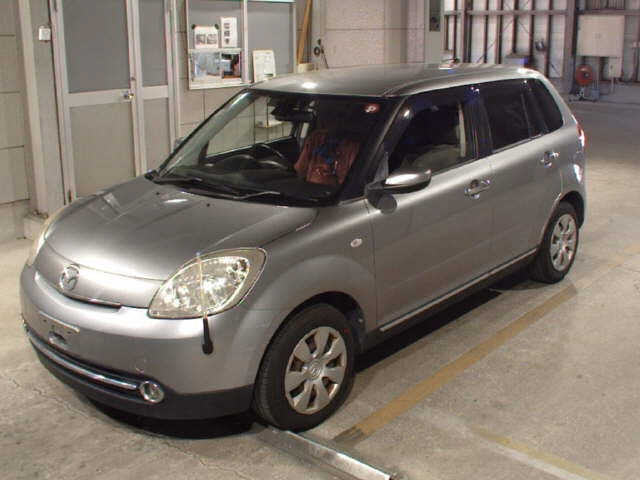 MAZDA VERISA 2012
