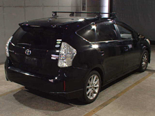 TOYOTA PRIUS ALPHA 2012