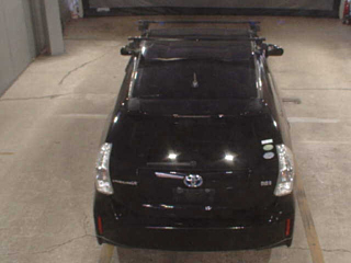 TOYOTA PRIUS ALPHA 2012