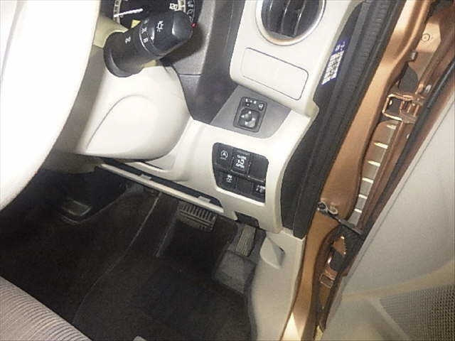 NISSAN DAYZ ROOX 2014