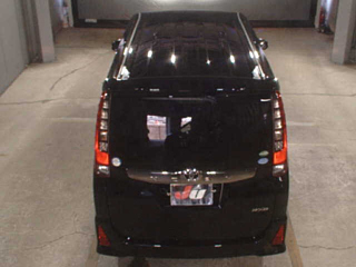 TOYOTA NOAH 2017
