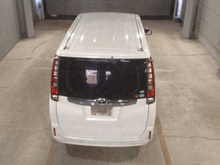 TOYOTA NOAH 2016