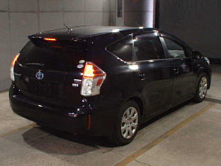 TOYOTA PRIUS ALPHA 2015