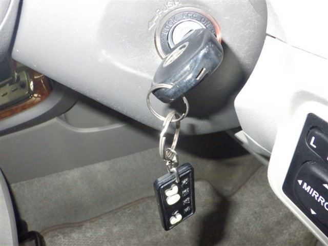 TOYOTA COROLLA AXIO 2008