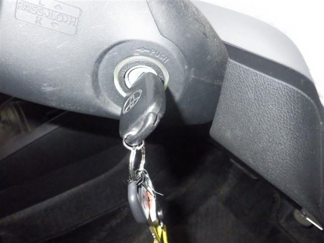 TOYOTA COROLLA AXIO 2014