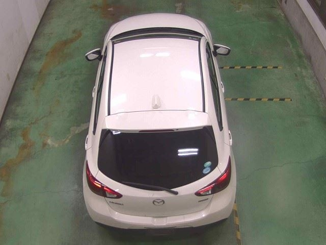 MAZDA DEMIO 2018