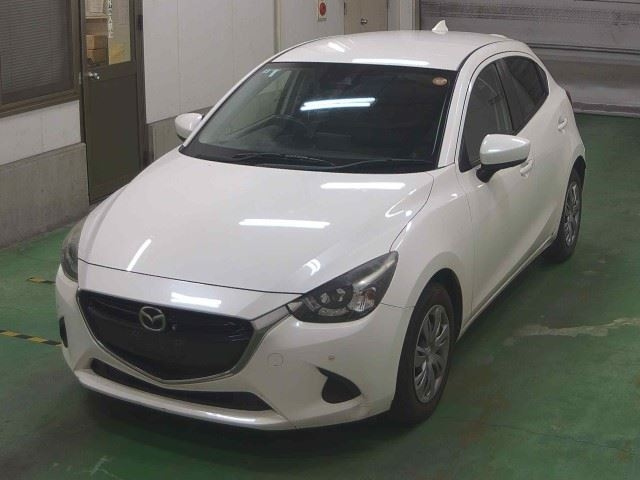 MAZDA DEMIO 2018