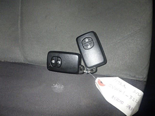 TOYOTA PRIUS ALPHA 2013