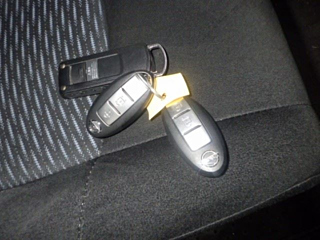 NISSAN SERENA 2012