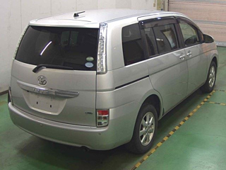 TOYOTA ISIS 2015