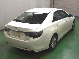 TOYOTA MARK X 2017