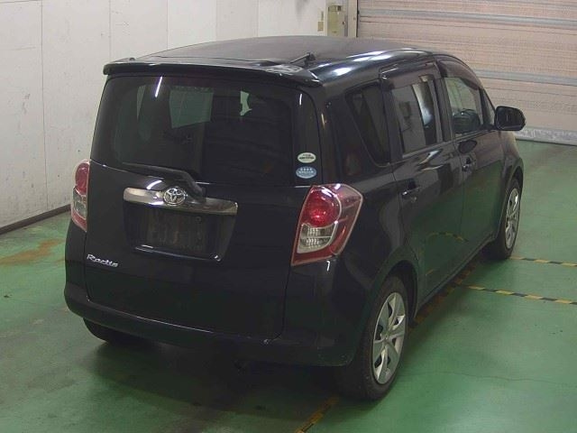 TOYOTA RACTIS 2010