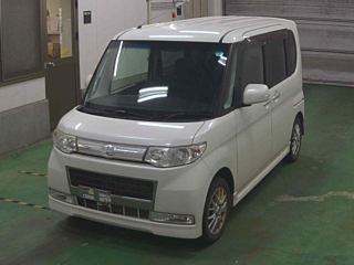 DAIHATSU TANTO 2010