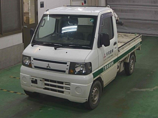 MITSUBISHI MINICAB TRUCK 2010