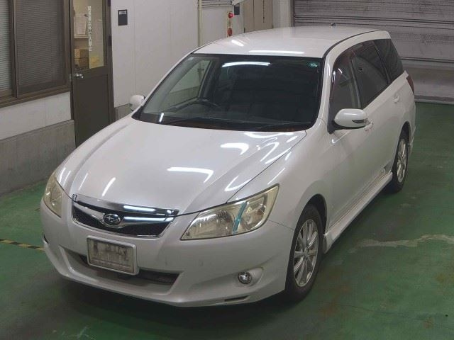 SUBARU EXIGA 2011