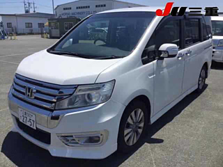 HONDA STEP WAGON 2013
