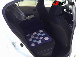 TOYOTA AQUA 2013