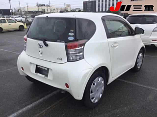 TOYOTA IQ 2009