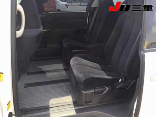 TOYOTA ESTIMA 2010