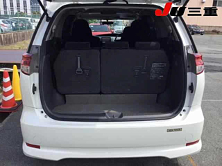 TOYOTA ESTIMA 2010