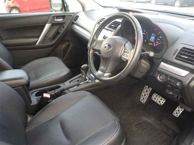 SUBARU FORESTER 2012