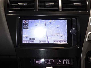 TOYOTA PRIUS ALPHA 2012