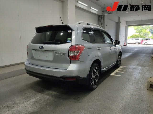 SUBARU FORESTER 2013