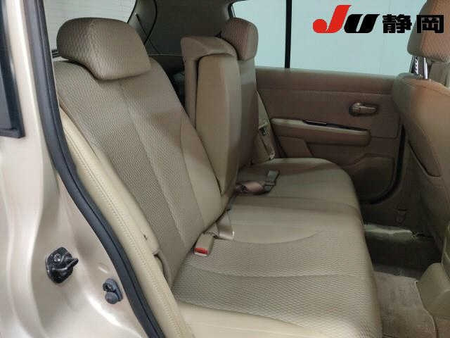 NISSAN TIIDA 2010