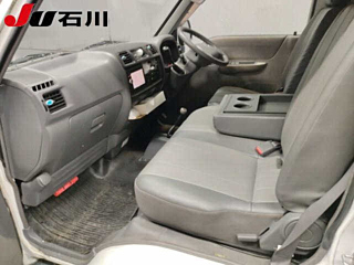 NISSAN VANETTE VAN 2009